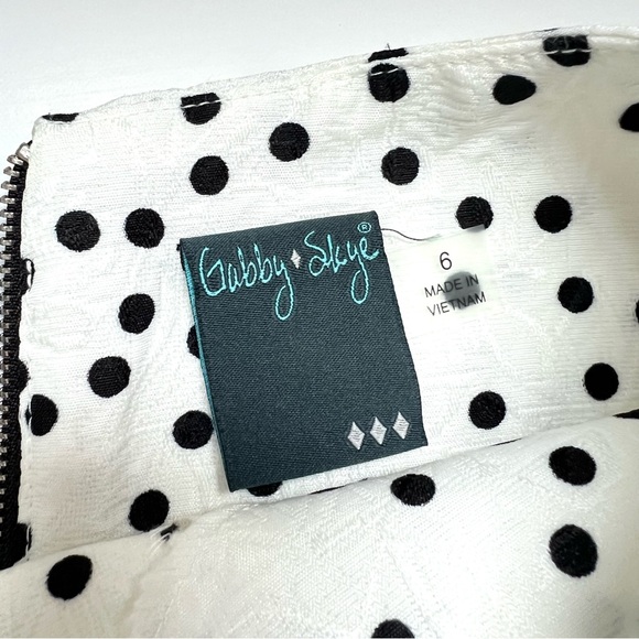 Gabby Skye White Black Polka Dot Fit and Flare Dress Sleeveless Cocktail Size 6 - Picture 2 of 13
